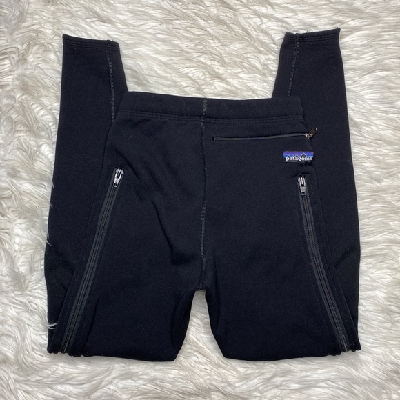 Patagonia Pants - Patagonia vintage base layer black pants fleece lined